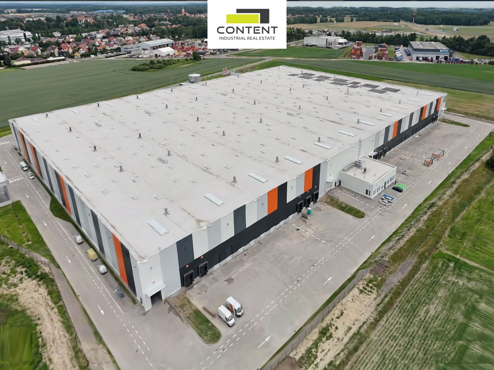 Pronájem skladu, výrobních prostor 15.000 m², Lužec nad Vltavou, D8, okres Mělník