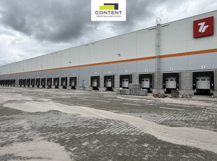 Pronájem - skladovací prostor, 15 000 m²