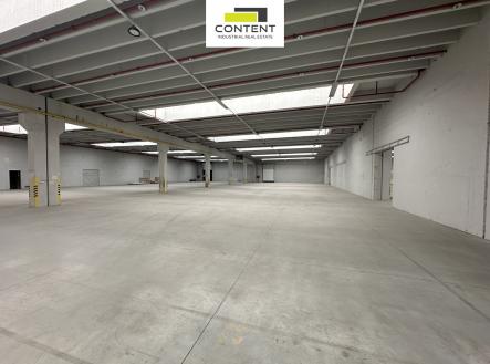 Pronájem - skladovací prostor, 4 000 m²