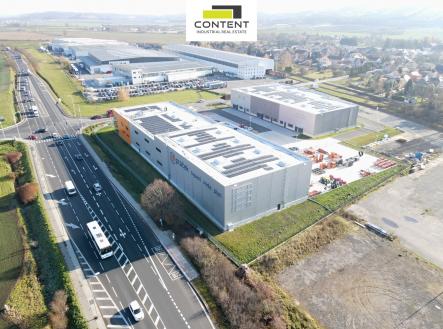 Pronájem - skladovací prostor, 1 690 m²