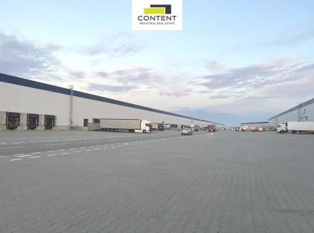 Pronájem - skladovací prostor, 30 000 m²