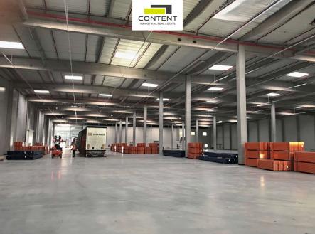 Pronájem - skladovací prostor, 3 800 m²