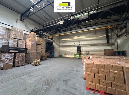 Pronájem - skladovací prostor, 1 600 m²