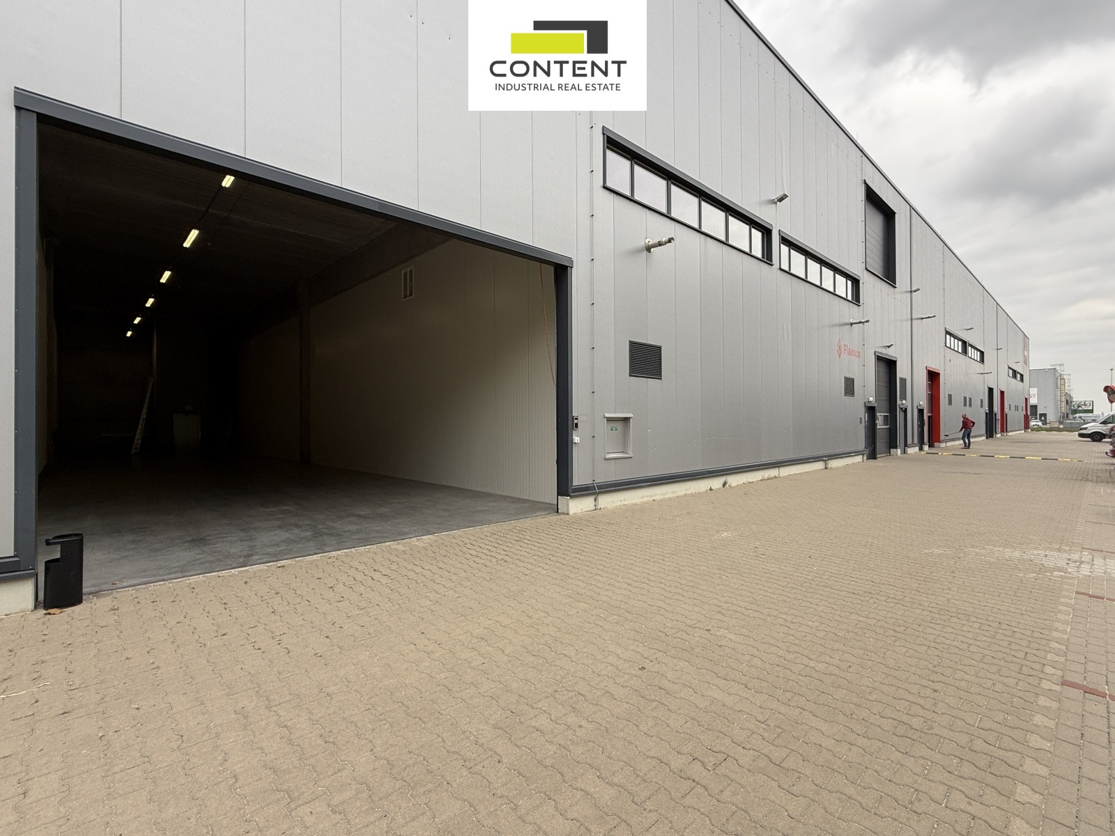 Pronájem skladu, výrobních prostor  1.591 m², Praha 9 Horní Počernice, D10