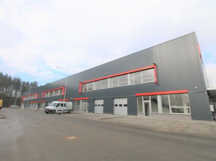 Pronájem - skladovací prostor, 1 500 m²