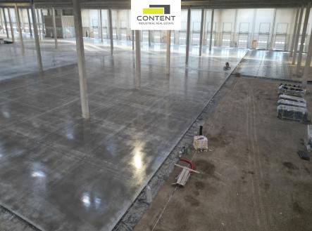 Pronájem - skladovací prostor, 4 300 m²