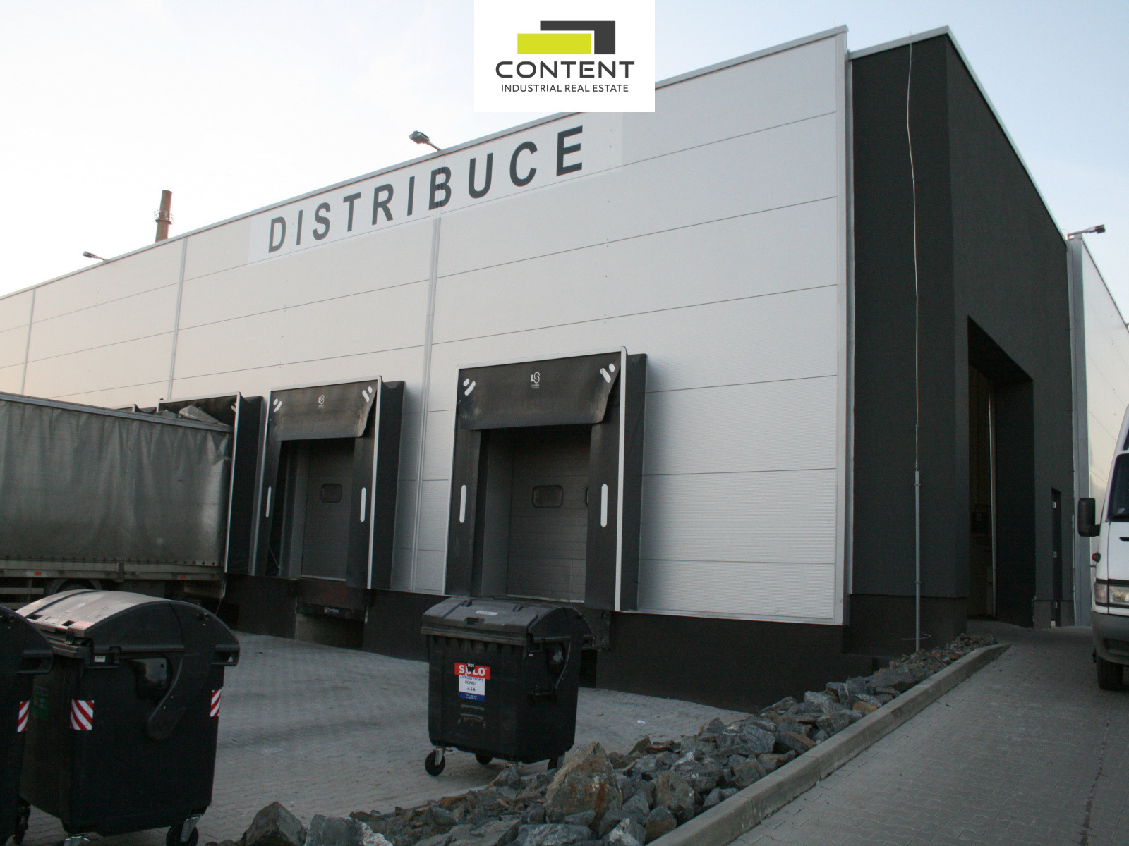 Pronájem skladu, výrobních prostor 2.000 m², Říčany u Prahy