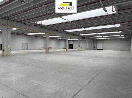 Pronájem - skladovací prostor, 2 000 m²
