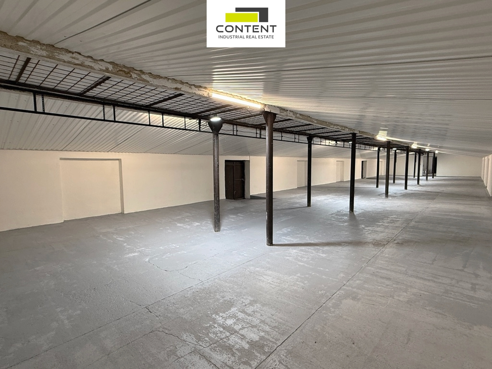 Pronájem skladu, výrobních prostor 888 m², Praha 10 - Kolovraty