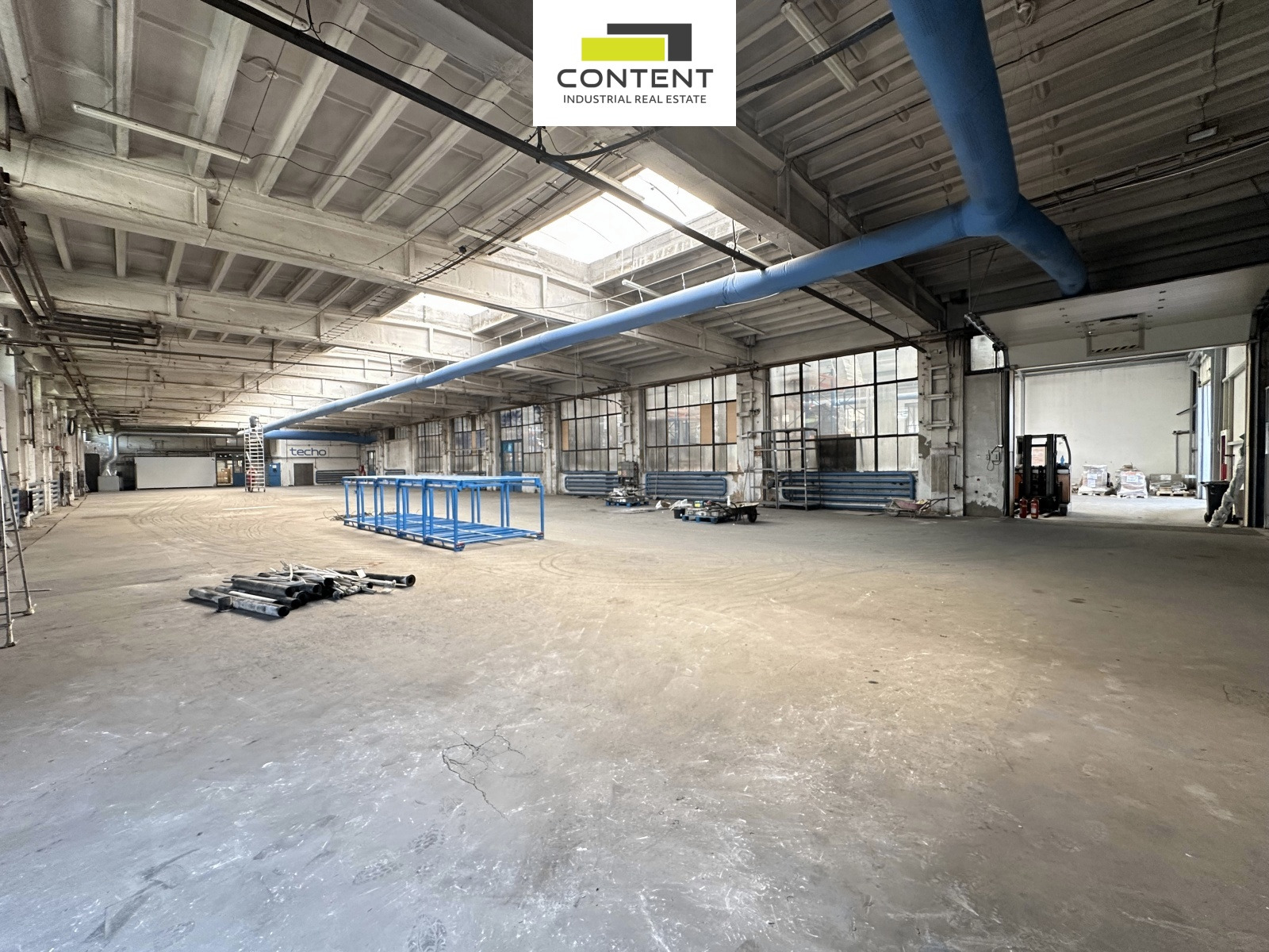 Pronájem skladu, výrobních prostor 4.905 m², Praha 10 - Hostivař