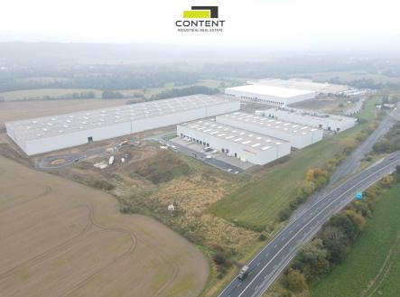 Pronájem - skladovací prostor, 7 258 m²