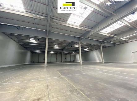 Pronájem - výrobní prostor, 901 m²