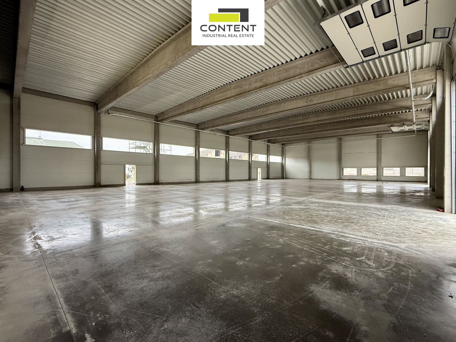 Pronájem skladu, výrobních prostor 808  m², Praha - Průmyslová