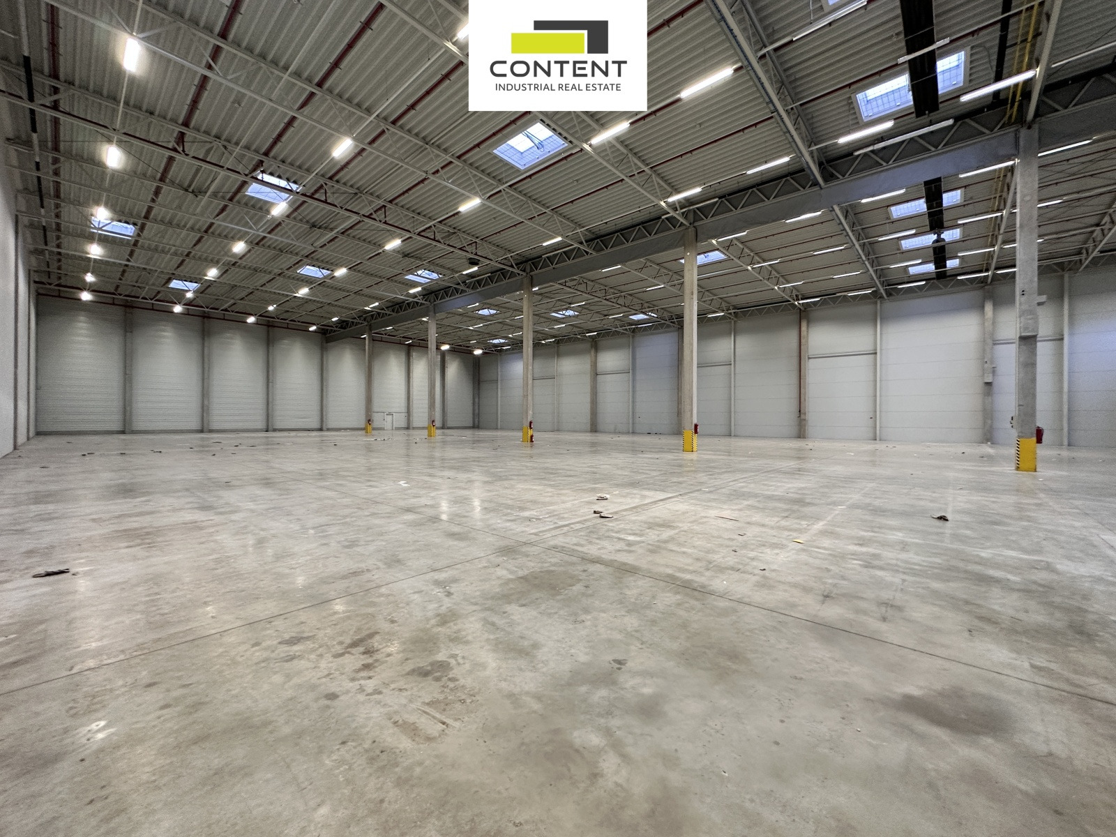 Pronájem skladu, výrobních prostor 4.600 m², Hostivice, D6