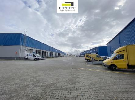 Pronájem - skladovací prostor, 2 905 m²