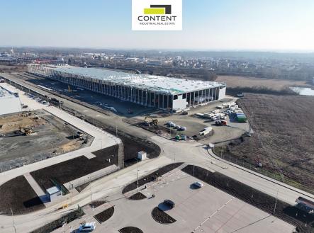 Pronájem - skladovací prostor, 7 450 m²