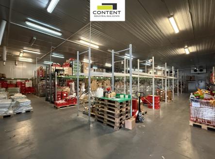Pronájem - skladovací prostor, 400 m²