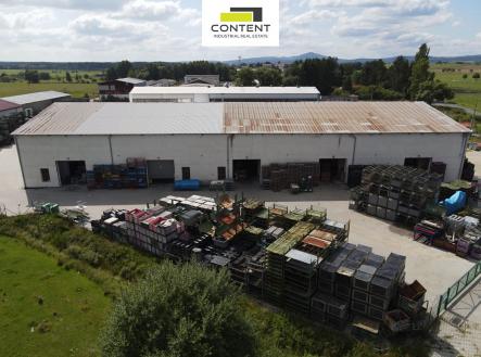 Pronájem - skladovací prostor, 316 m²