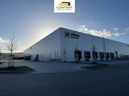 Pronájem - skladovací prostor, 1 554 m²