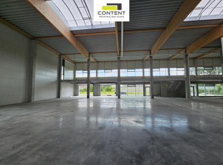 Pronájem - skladovací prostor, 1 000 m²