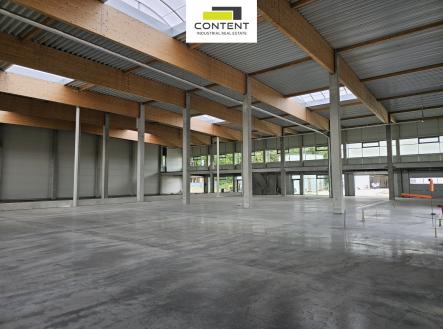 Pronájem - skladovací prostor, 1 000 m²