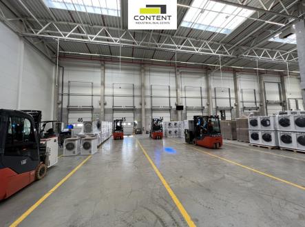 Pronájem - výrobní prostor, 7 600 m²