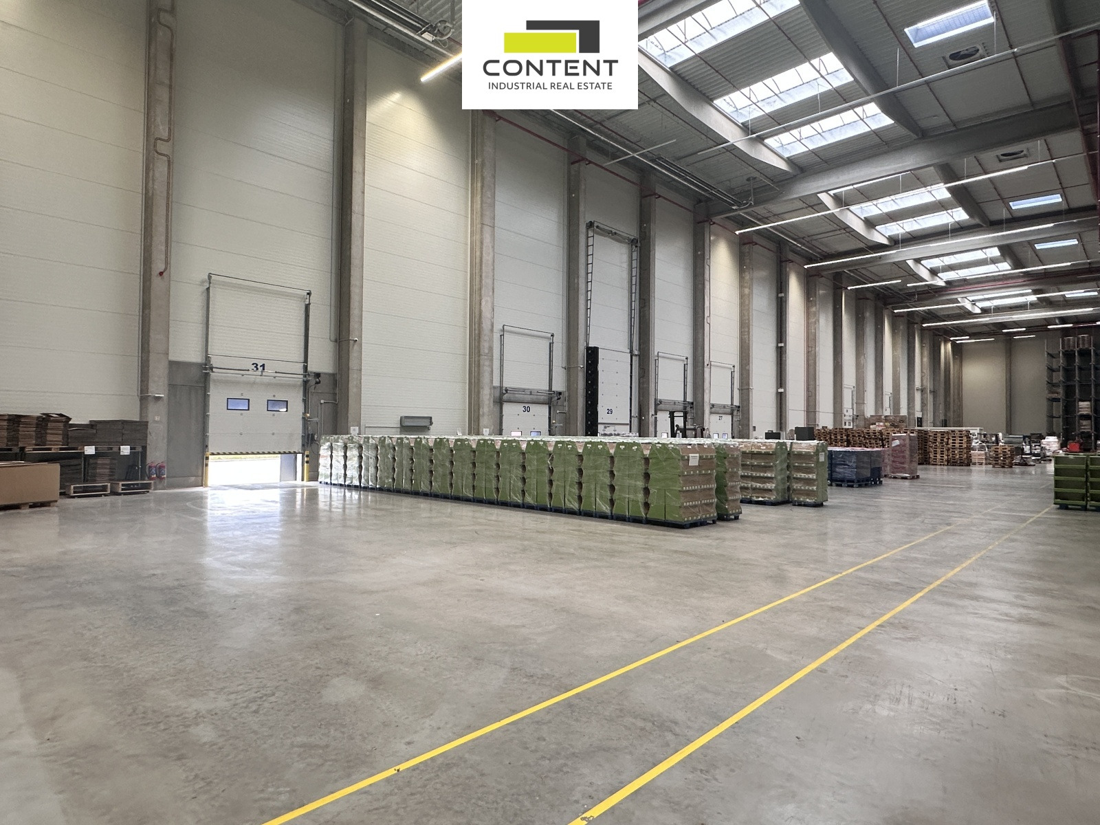 Pronájem skladu, výrobních prostor 3.000 m², Hradec Králové