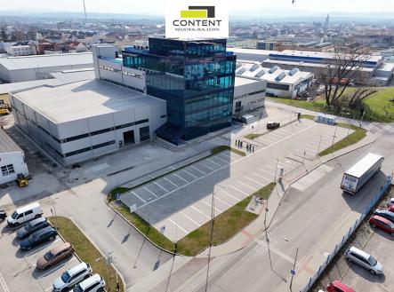 Pronájem - skladovací prostor, 4 400 m²