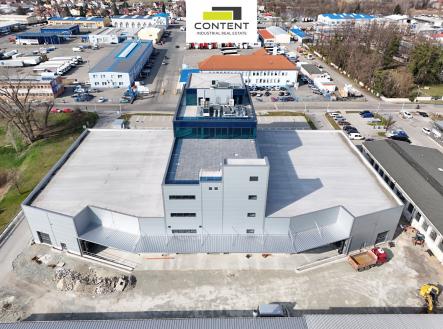Pronájem - skladovací prostor, 4 400 m²