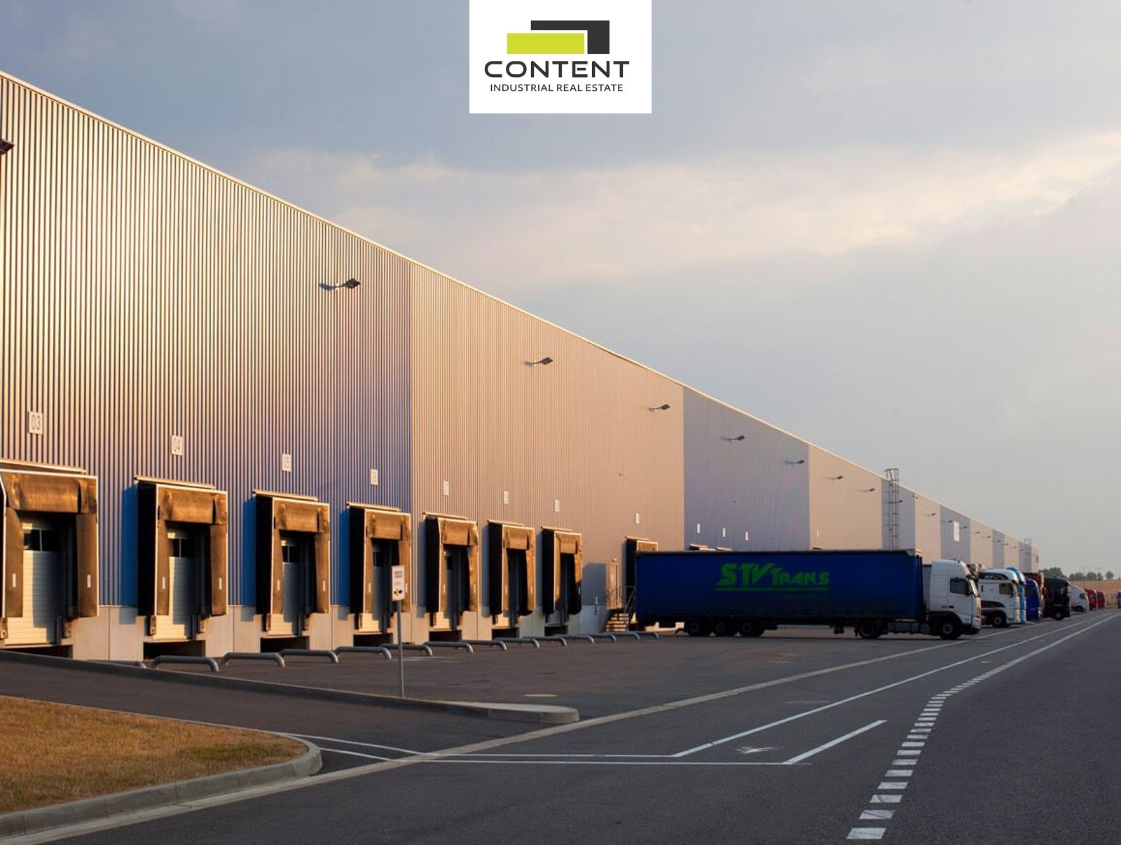 Pronájem skladu, výrobních prostor 23.569 m², Všechromy, D1