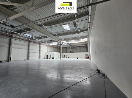 Pronájem - skladovací prostor, 3 500 m²