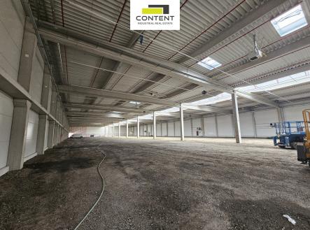 Pronájem - skladovací prostor, 3 500 m²