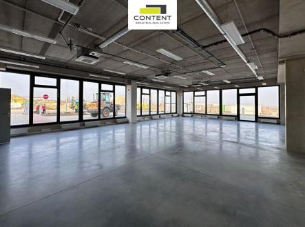 Pronájem - skladovací prostor, 1 100 m²