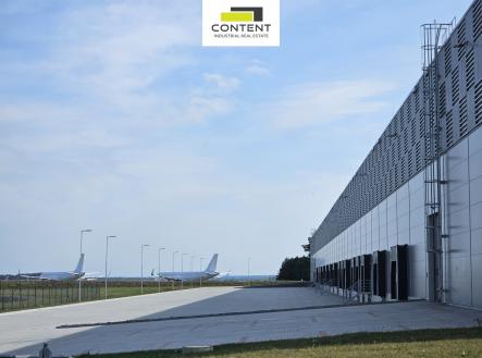 Pronájem - skladovací prostor, 24 509 m²