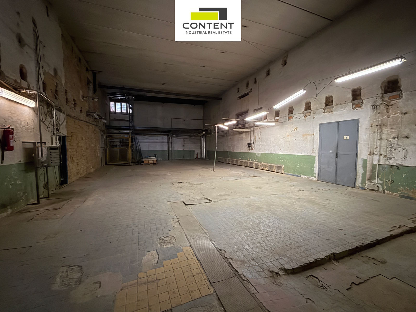 Pronájem skladu, výrobních prostor 440 m², Praha 4 - Chodov