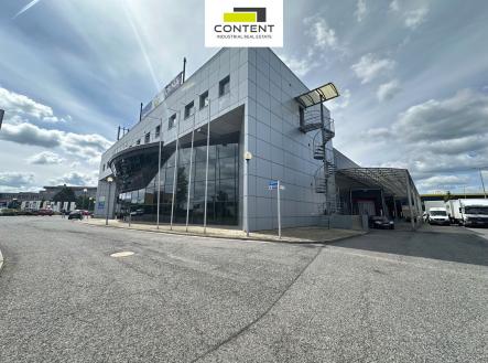 Pronájem - kanceláře, 467 m²