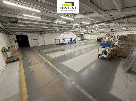 Pronájem - skladovací prostor, 2 235 m²