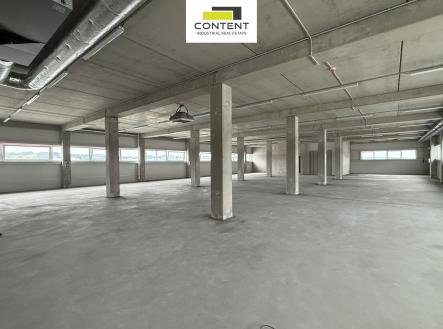 Pronájem - skladovací prostor, 550 m²