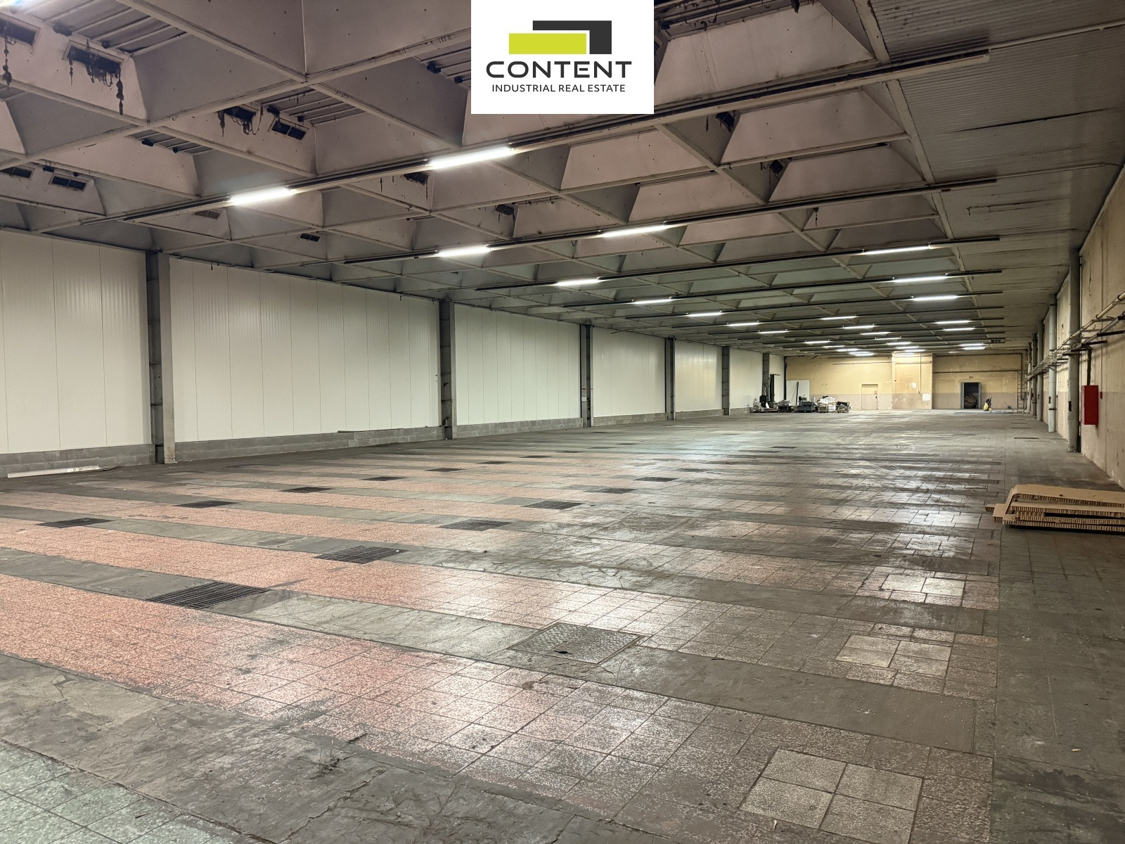 Pronájem skladu, výrobních prostor 1.850 m², Jindřichův Hradec