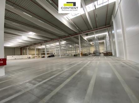 Pronájem - skladovací prostor, 5 442 m²