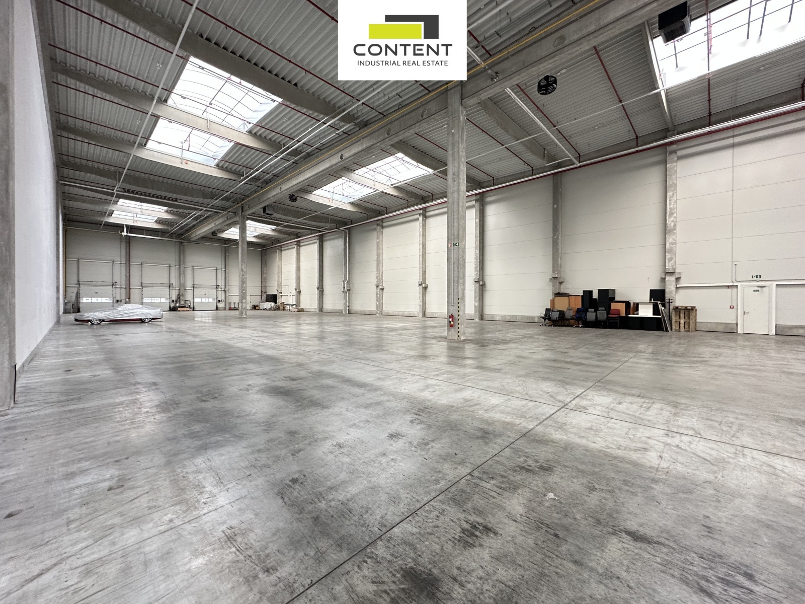 Pronájem novostavby skladu, výrobních prostor 4.859 m², Zápy, Praha-východ, D10