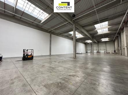 Pronájem - skladovací prostor, 4 859 m²