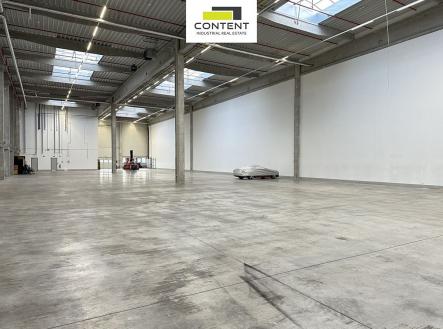Pronájem - skladovací prostor, 4 859 m²