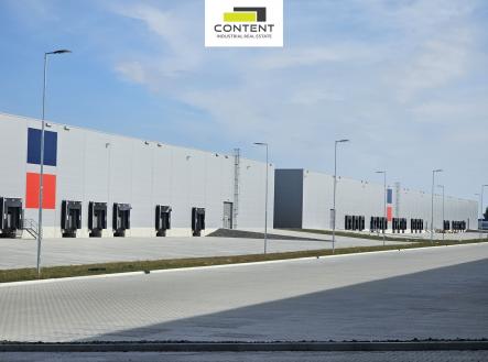 Pronájem - skladovací prostor, 3 500 m²