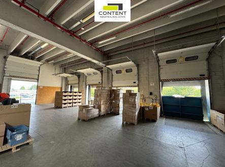 Pronájem - skladovací prostor, 11 000 m²