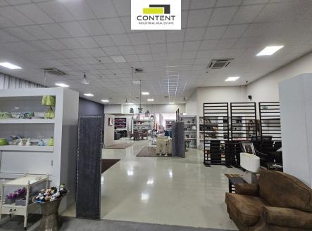 Pronájem - obchodní prostor, 342 m²