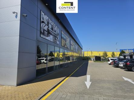 Pronájem - obchodní prostor, 342 m²