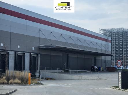 Pronájem - skladovací prostor, 3 811 m²