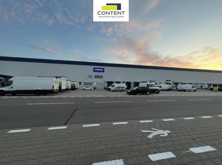 Pronájem - skladovací prostor, 8 000 m²