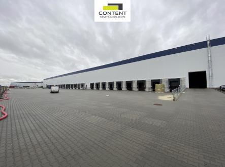 Pronájem - skladovací prostor, 8 000 m²